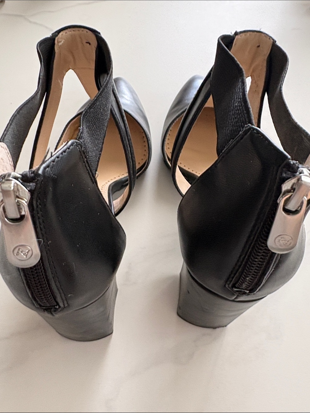 Adrienne Vittadini Black T-Strap Pointed Toe Heels - Picture 3 of 10